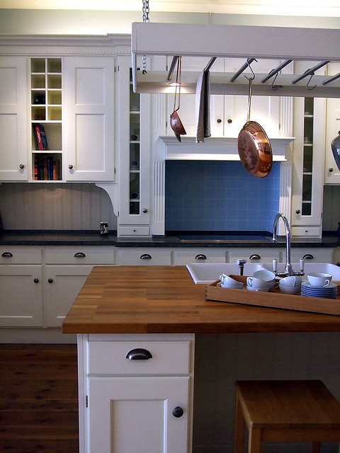 Example of an English kitchen from Kitchen Design Around The World